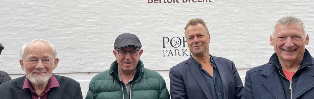 kunstner Poul Erland, borgmester Karsten Thomsen, daglig leder Christian Andersen og koncerndirektør Karl-Erik Slynge