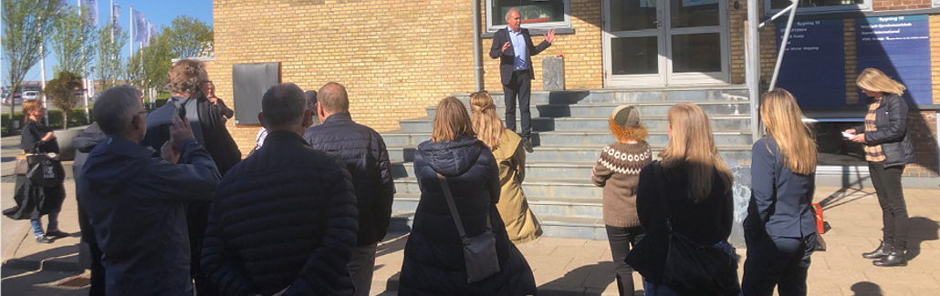 Billede af indvielsen ved Dokøens bygning 10